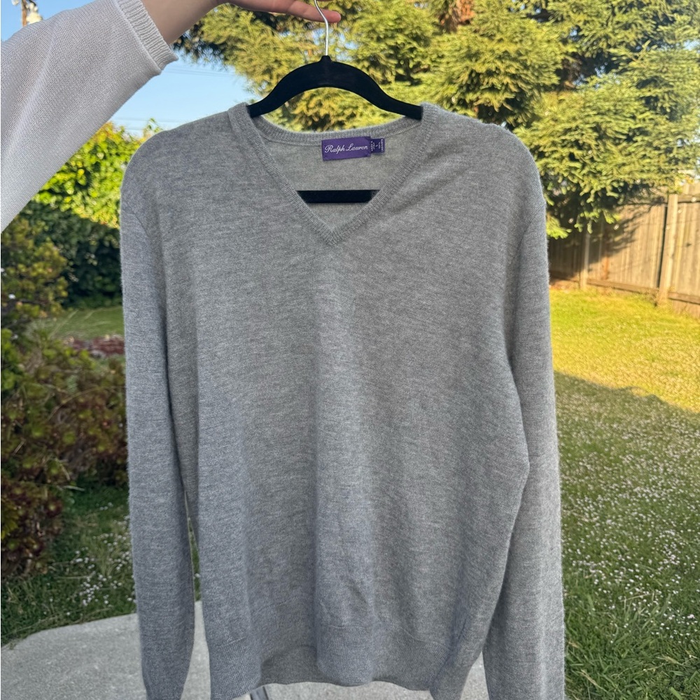 Ralph Lauren Women's Cashmere V-Neck Sweater in Gray